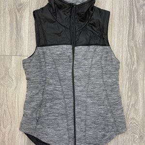 North Face Women’s Vest Size:M OBO
